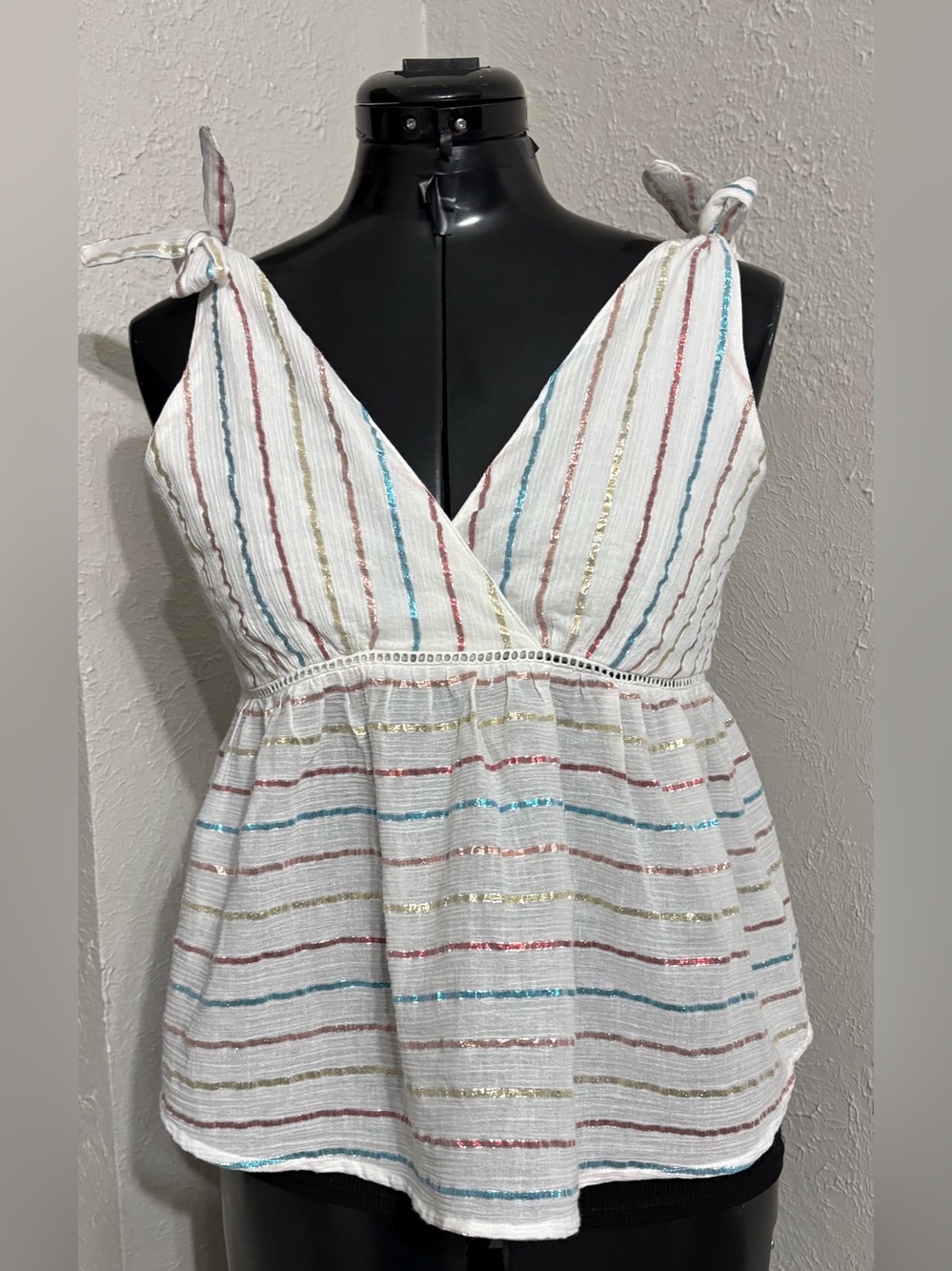 On The Road Womens Medium Boho Metallic Stripe Tie Shoulder Gauze Tank Top.